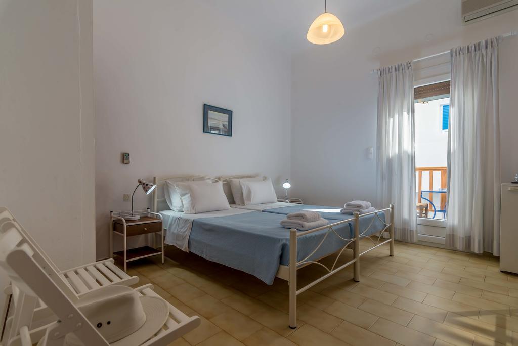 Hotel Delfini Adámas Extérieur photo